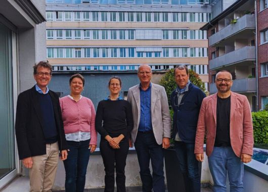 Pressemitteilung: Erbbauvertrag unterzeichnet - Bürgerstiftung Waldhof ist nun Eigentümerin des ehemaligen Klinikgeländes in Greifenstein