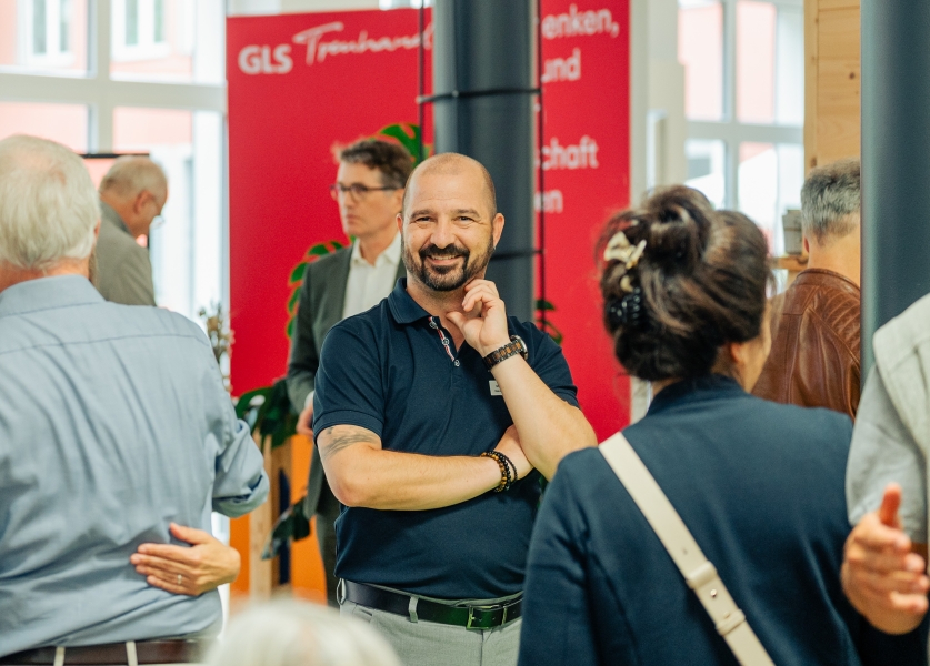 Matthias Wiese lacht in die Kamera
