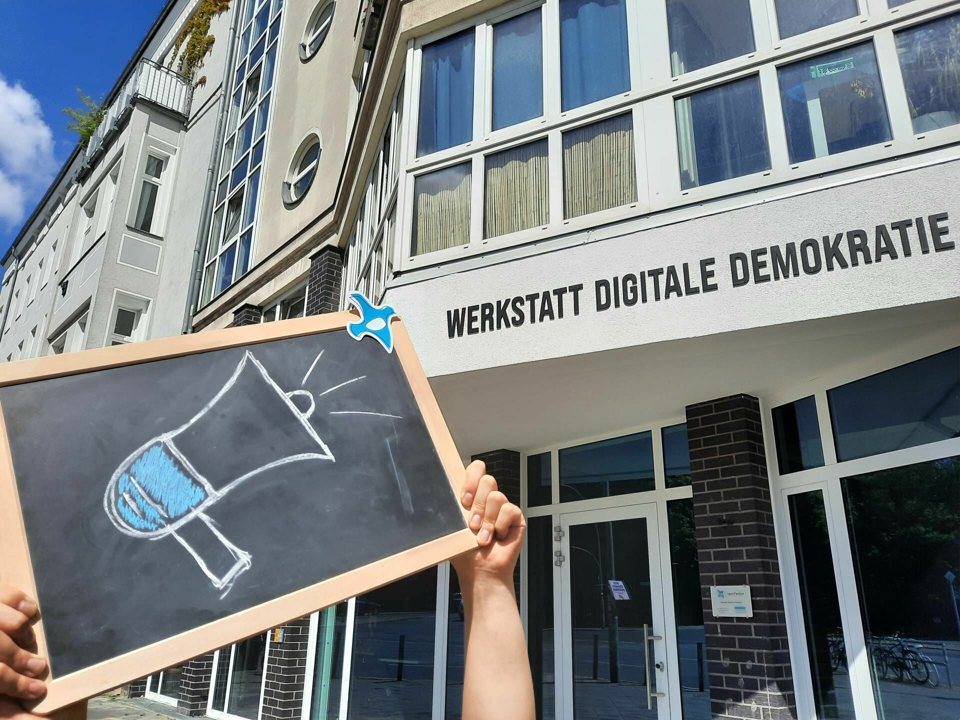 Mehr Demokratie und Teilhabe - Interview mit Joerg Mitzlaff von openPetition