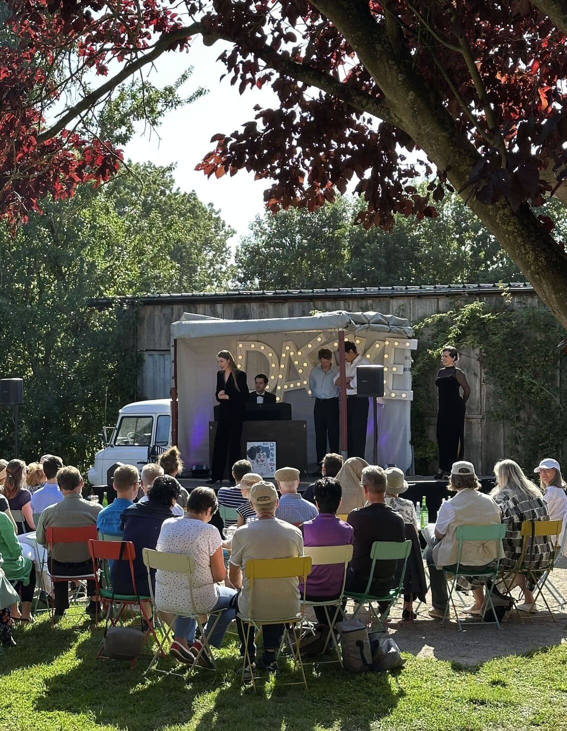 #Gefördert: Chansons zwischen Erzählen und Erinnern 