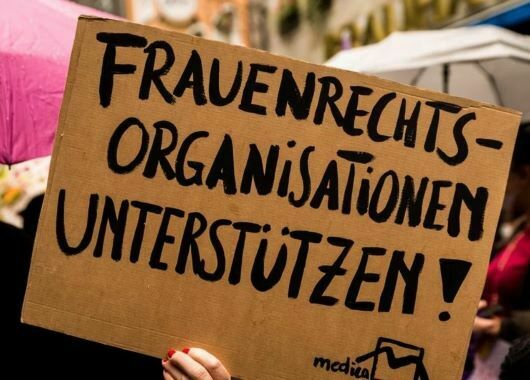 Was können wir für die Stärkung von Frauenrechten tun?